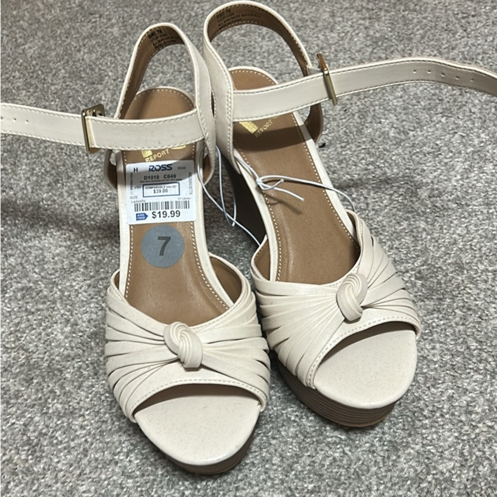 Elegant Cream Sandals